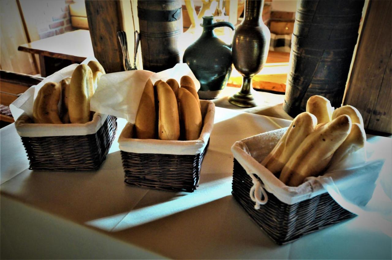 Restauracia Penzion Na Mlyne Stará Turá Eksteriør billede